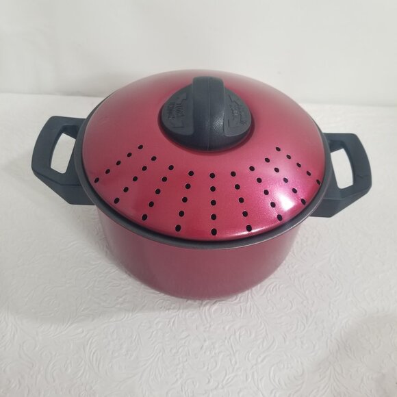 Vtg Pasta Pro Red Non-Stick Cook Drain 6qt Stockpot 2qt Saucepan Locking Lids - Picture 12 of 16